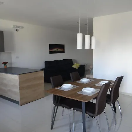 Sb3 - Stylish Penthouse - Superb Location Lägenhet