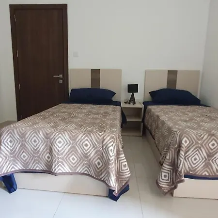 Sb3 - Stylish Penthouse - Superb Location