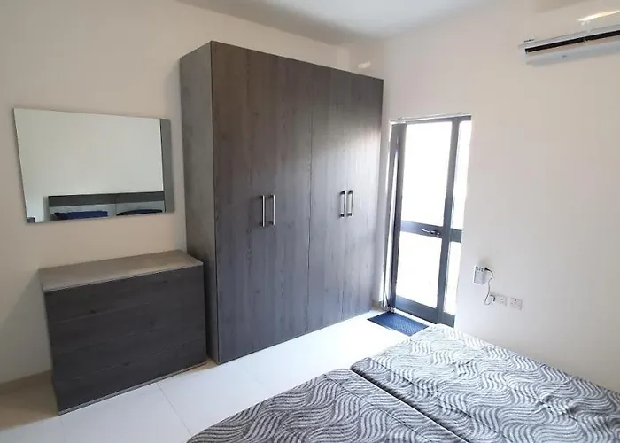 Sb3 - Stylish Penthouse - Superb Location 음시다