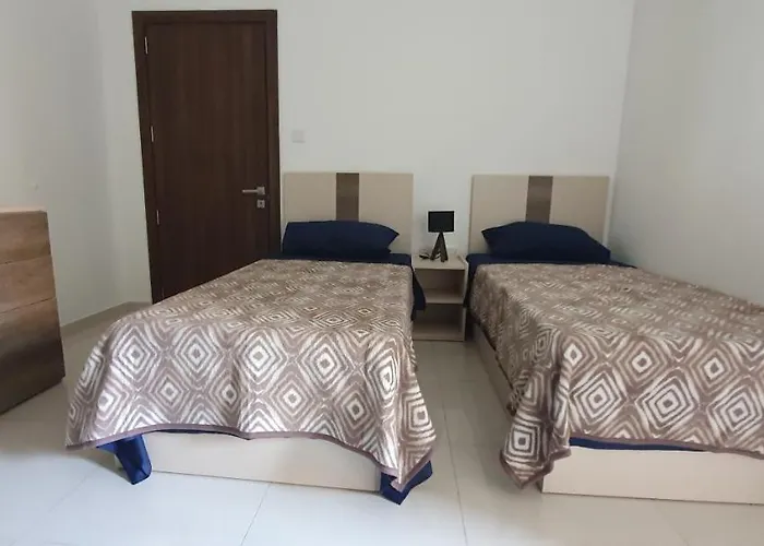 Sb3 - Stylish Penthouse - Superb Location